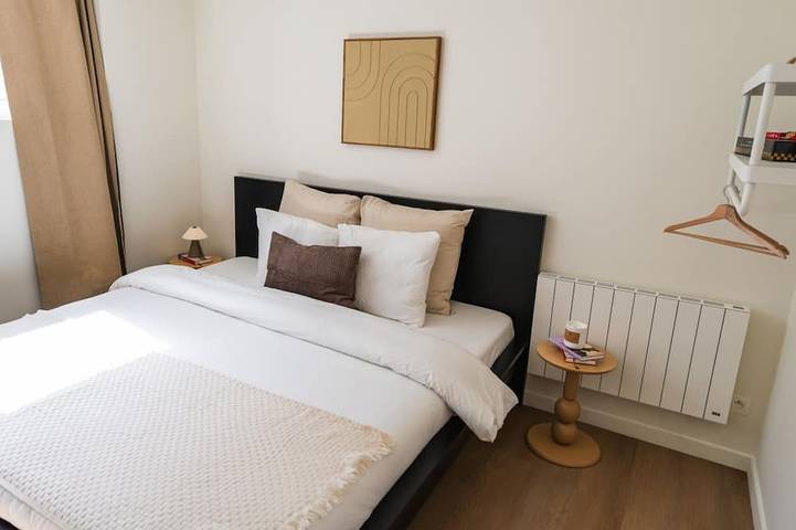 Ganze Wohnung, Super Central Ghent | Bright & Modern Private Room with Wi-Fi in Gent (Flandern), Gent