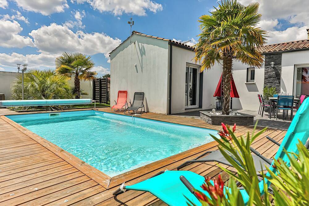 La Favorite, une maison familiale  avec une piscine chauffée in Commequiers, Vallée de la Loire