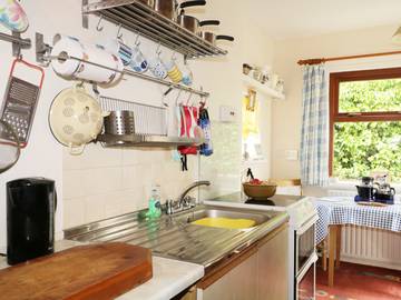 Log Cabin for 2 People in Pennan, Aberdeenshire, Photo 4