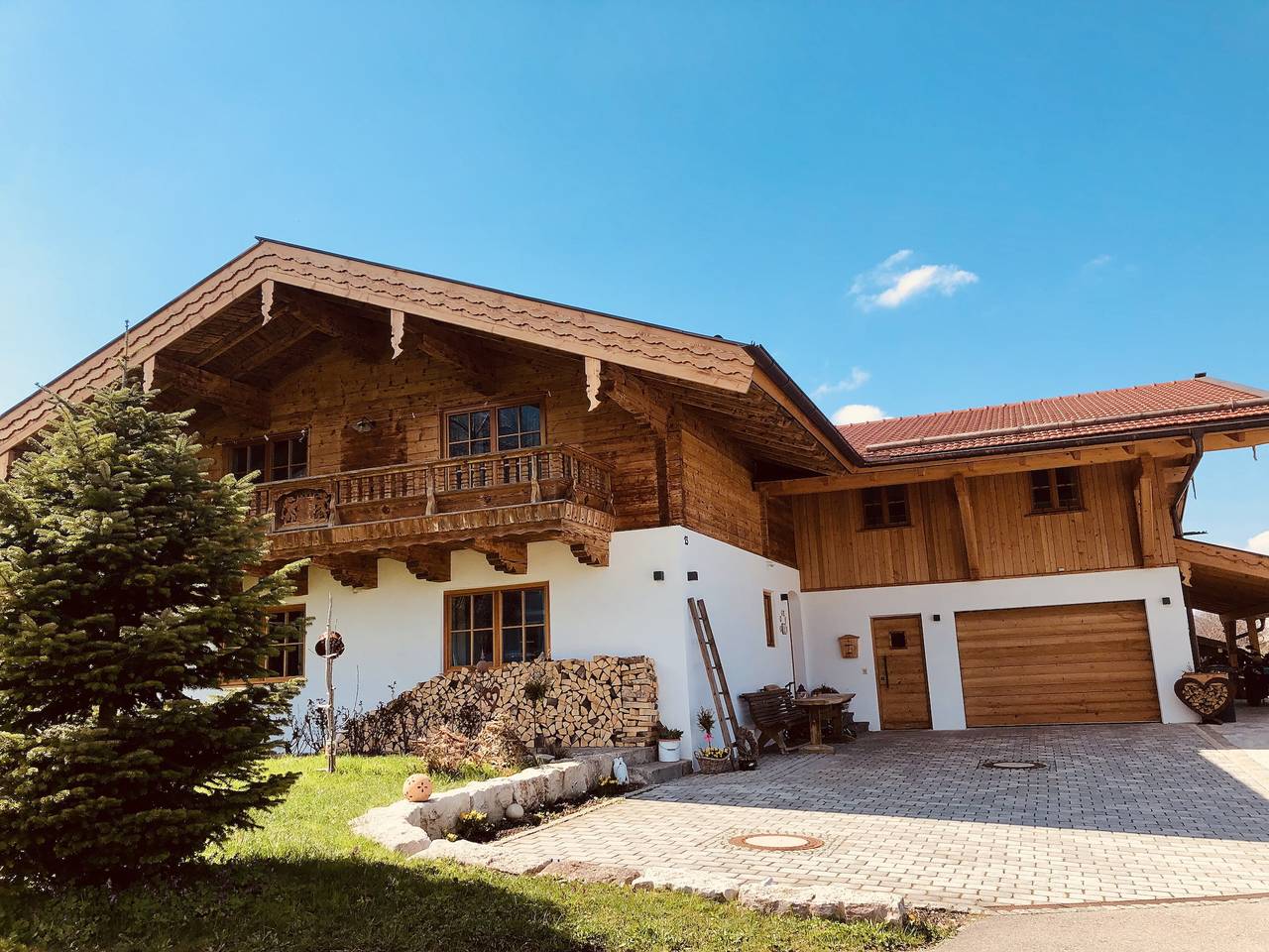 Ganze Ferienwohnung, Chalet Hochgern - Chalet Hochgern 65 m², für 2-3 Personen, Bergblick, Wlan, Balkon in Staudach-Egerndach, Chiemsee