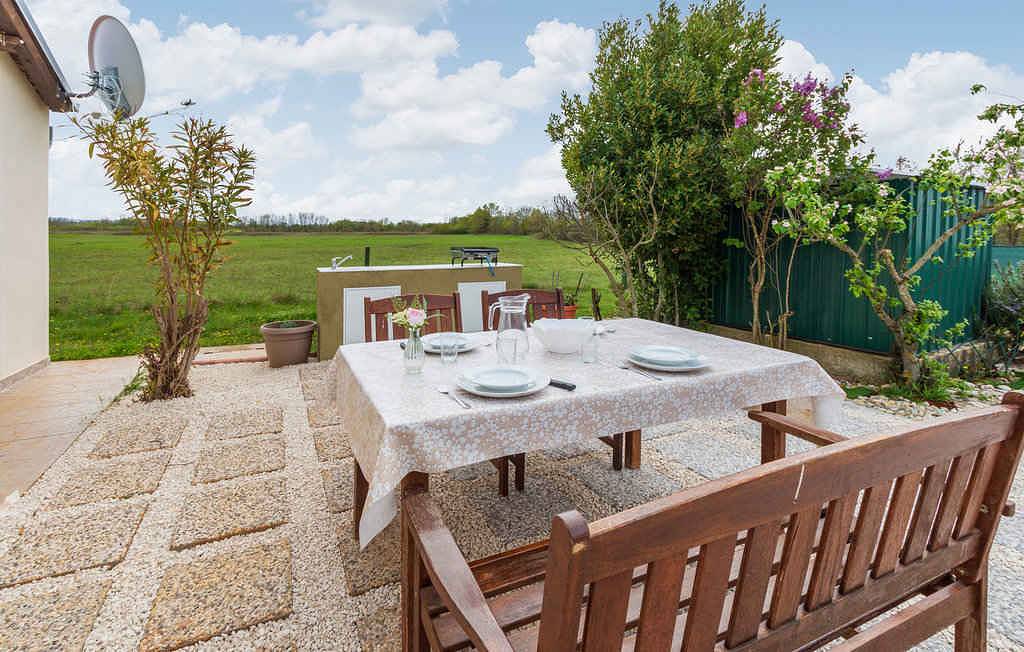 Holiday home in a quiet location for nature lovers  in Hrboki, Southcoast Istria
