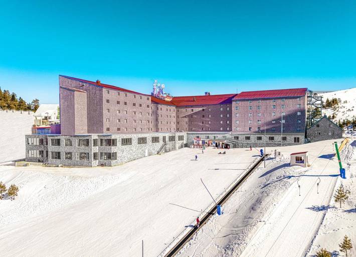 Hôtel pour 4 personnes, avec jacuzzi ainsi que sauna et piscine - 1