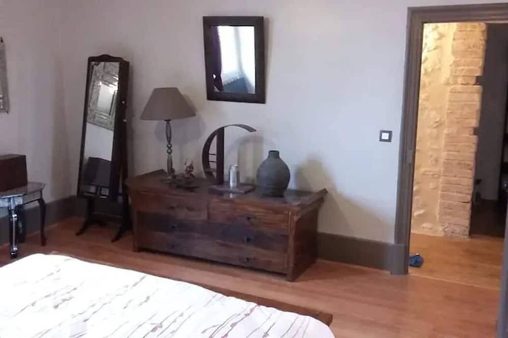 Maison 19e avec piscine, au coeur du village in Charpey, Région de Valence