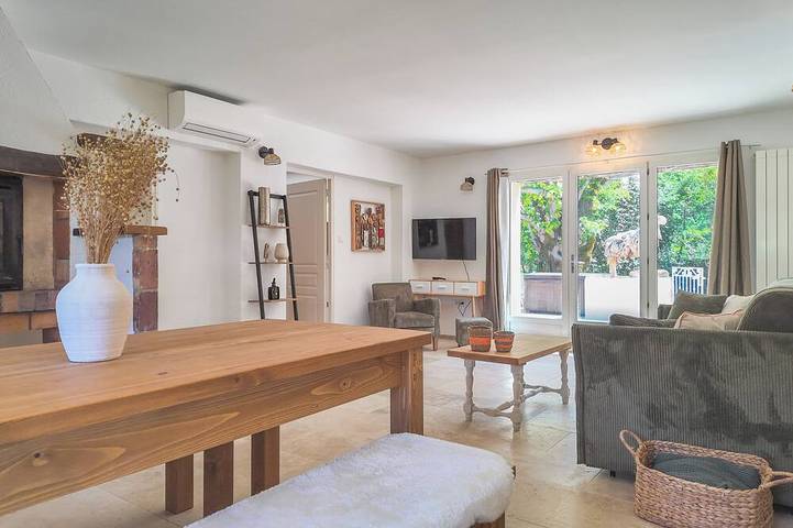 Location de vacances pour 10 personnes, avec sauna et jacuzzi ainsi que piscine et jardin, animaux acceptés à Mollans-sur-Ouvèze - 4