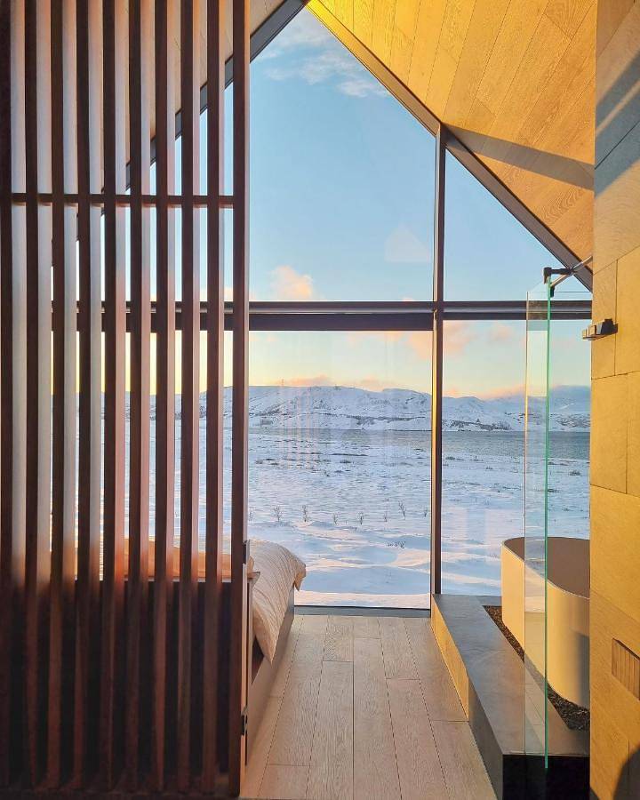 Iceland Lakeview Retreat in Thingvellir