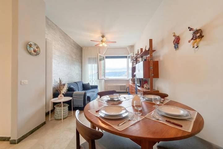 Appartamento intero, Torre Sea-View Apartment in Lido di Torre del Mare, Bergeggi