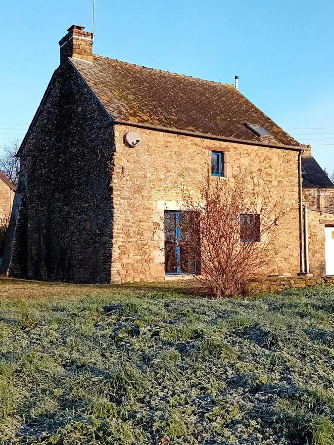 Chambre d’hôte pour 6 personnes, avec jardin et vue à Plémet