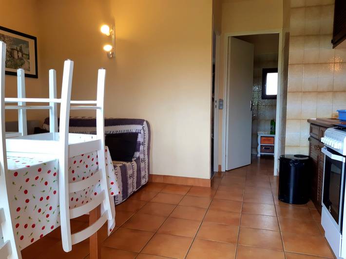 Location de vacances pour 6 personnes, avec terrasse ainsi que piscine et jardin à Saint-Geniès - 3