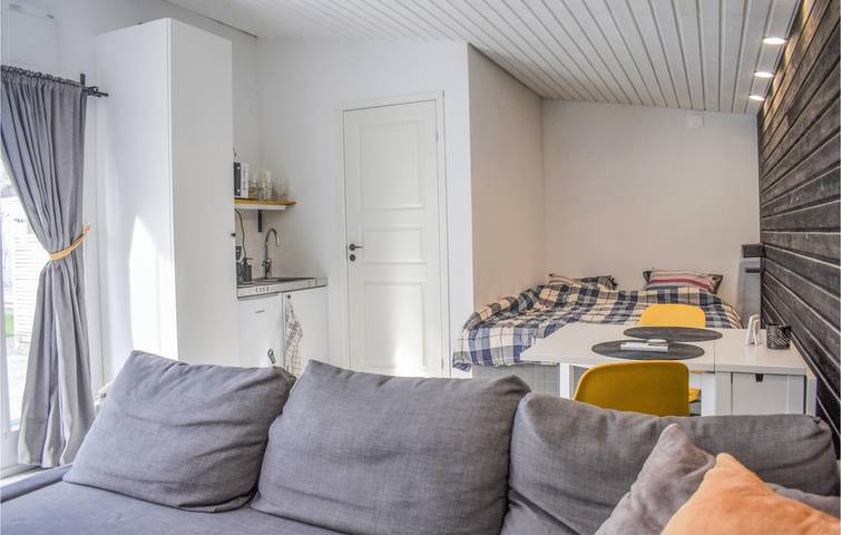 Hus för 4 Personer med terass in Tomelilla, Österlen
