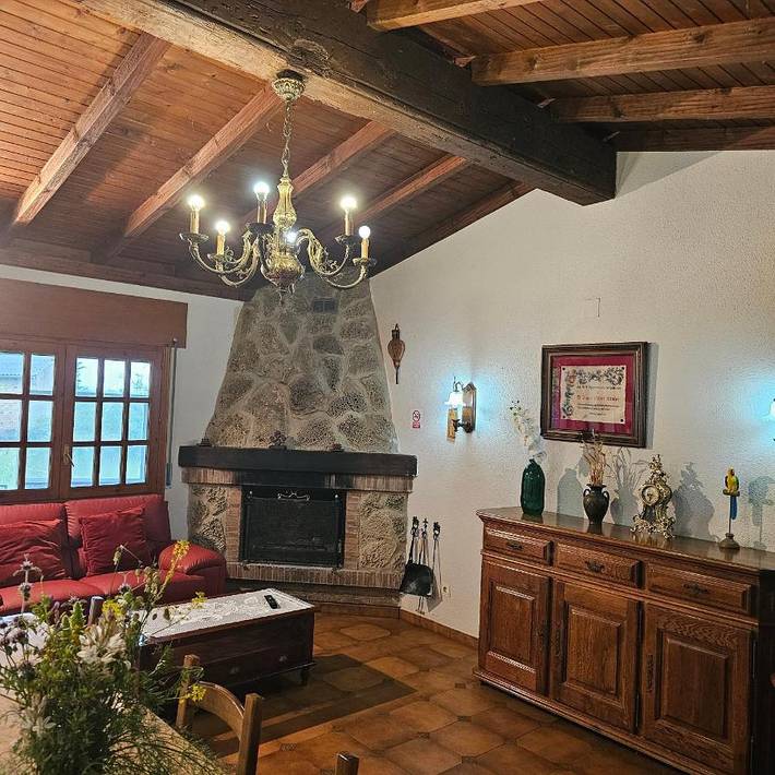 Maison de campagne pour 6 personnes, avec jardin et vue à Valtierra