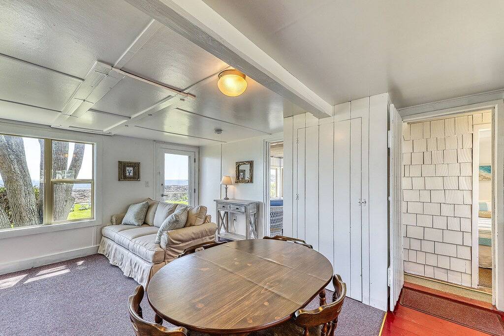Familienfreundliche und einladende Haus am Meer mit Aussicht! in Cape Neddick, York County