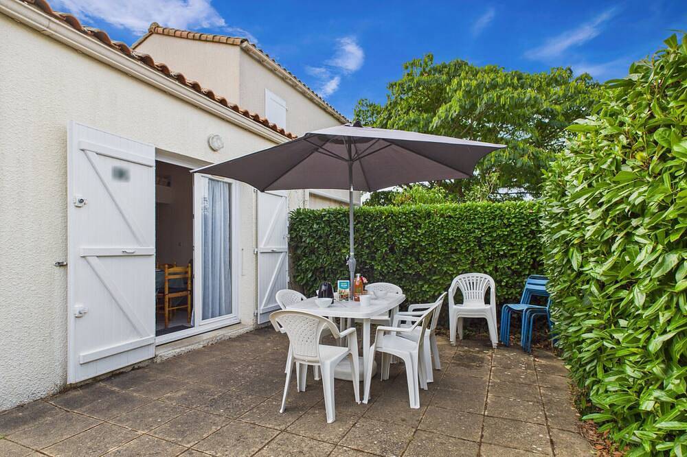 Estancia para 5 con piscina compartida y terraza in Saint-Vincent-sur-Jard, Vandea