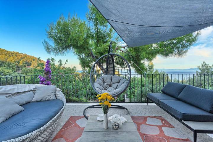 Villa pour 6 personnes, avec Balcon et Balcon/Terrasse ainsi que Terrasse et Piscine dans Hvar