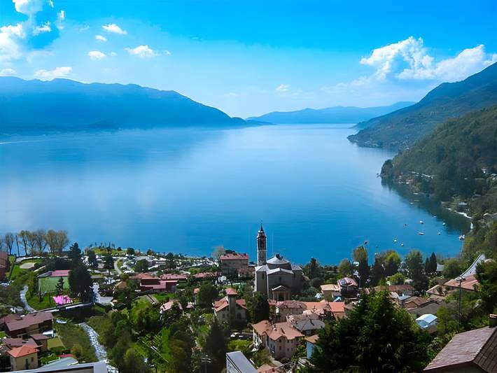 Ferienwohnung für 2 Personen, mit Terrasse und Seeblick sowie Garten und Ausblick am Lago Maggiore