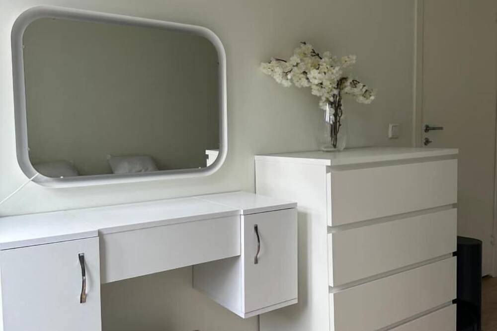 Entire apartment, Deluxe central 2 bedrooms with view and underground garage in Stavanger in Storhaug, Stavanger