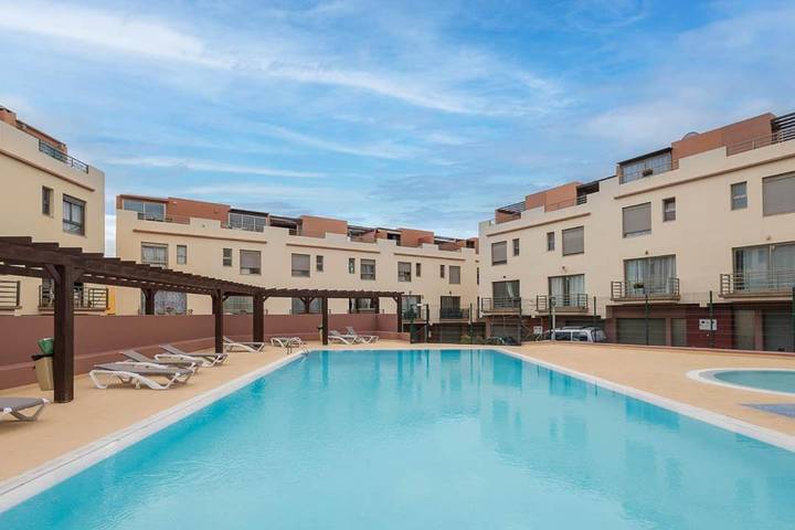 Ferienwohnung für 6 Personen, mit Ausblick und Pool sowie Terrasse - 1