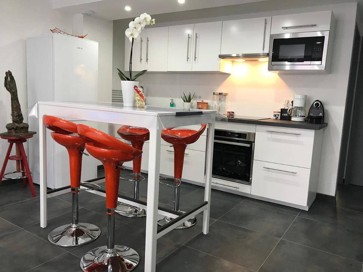 Appartement entier, One-Bedroom Apartment in Blainville-sur-l'Eau, Région de Lunéville
