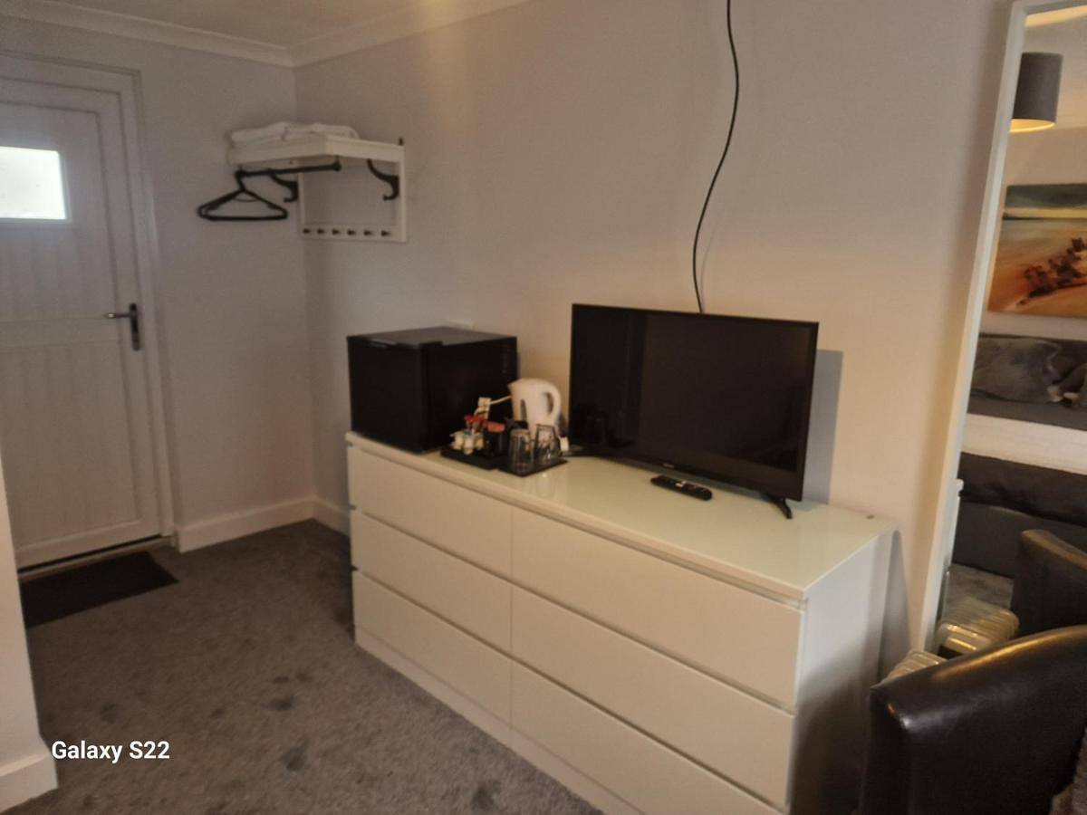 Twin Room with Shower in Beadnell, Northumberland