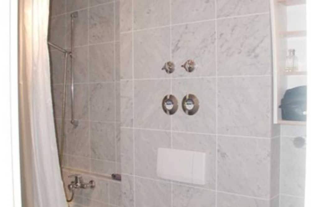 Apartamento entero, Haus Adrian - En el Alpenland - Ferienwohnung Im Alpenland in Bad Wiessee, Alpes Bávaros