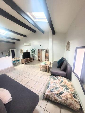 Gîte pour 4 personnes, avec vue à Saint-Mitre-les-Remparts