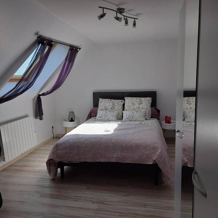 Gîte pour 3 personnes, avec jardin et terrasse dans Clairfontaine