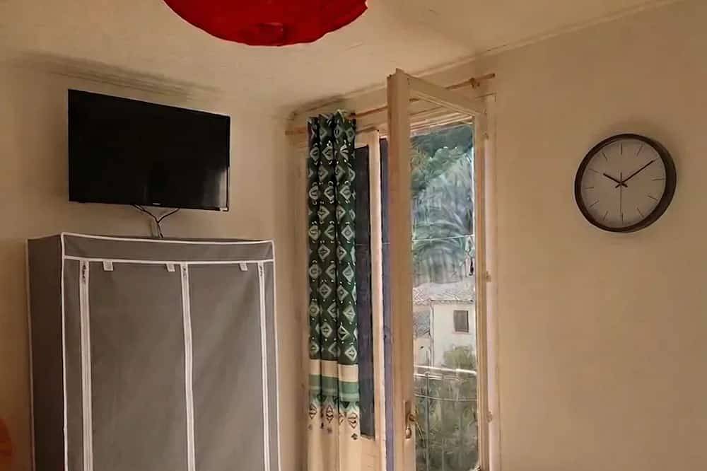 Appartement entier, Homerez - Studio cosy à Rennes les Bains in Rennes-les-Bains, Parc naturel régional Corbières-Fenouillèdes