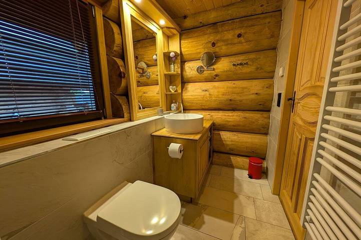 Blockhütte für 3 Personen, mit Garten und Sauna sowie Terrasse in Groß Nemerow - 3