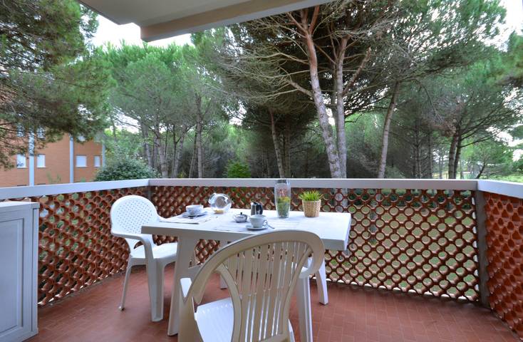 Appartamento per 7 persone, con Balcone e Giardino a Bibione