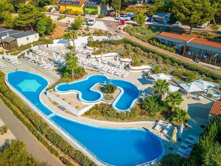 Camping pour 7 personnes, avec Terrasse ainsi que Bassin pour enfant et Piscine en Dalmatie