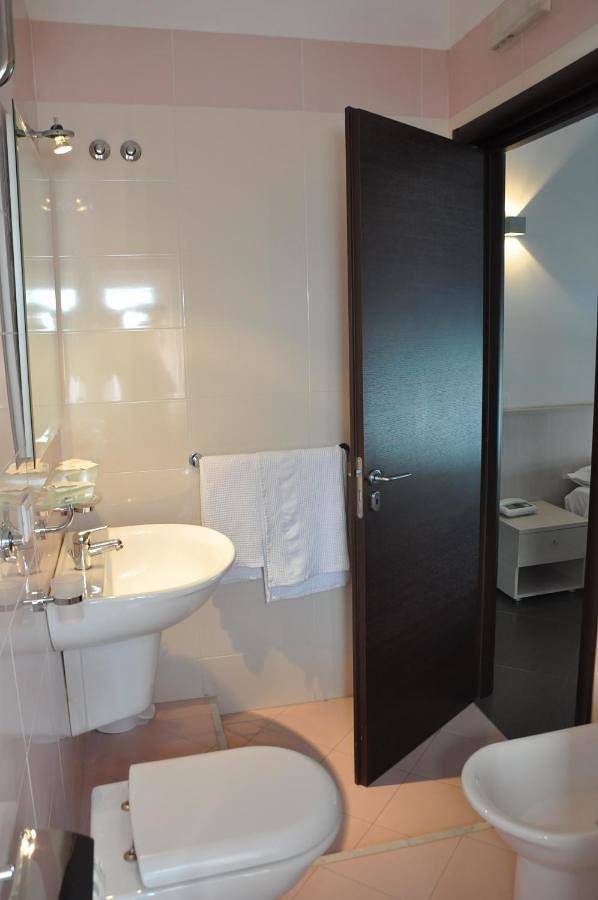 Albergo Riviera Spineta in Battipaglia, Costa tirrenica Campania