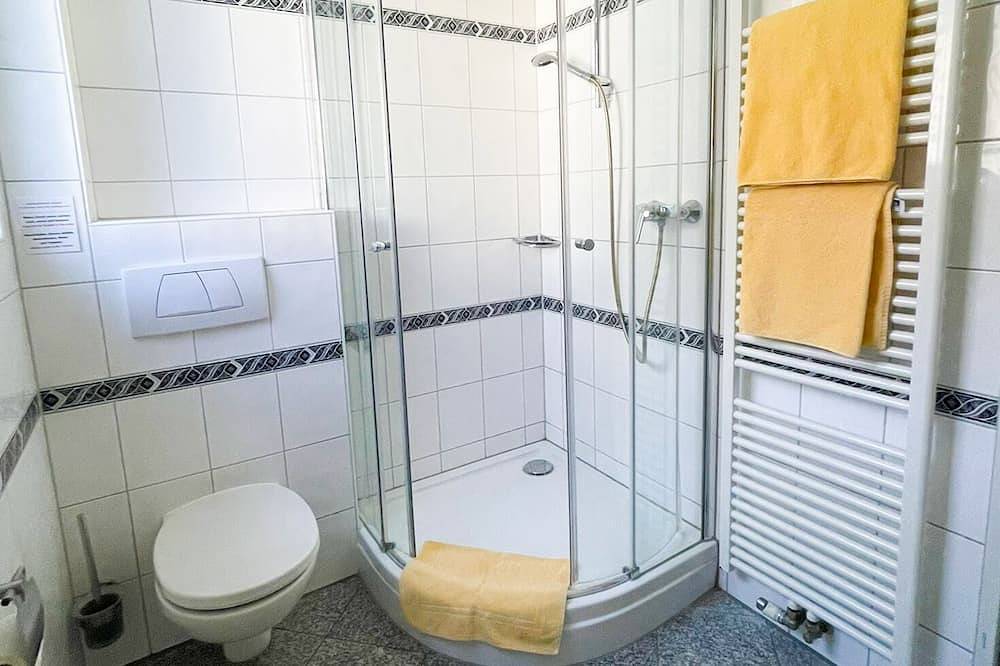 Ganze Wohnung, Appartementhaus *Regina* - Einzelzimmer mit Bad in Griesheim - Darmstadt in Griesheim, Südhessen