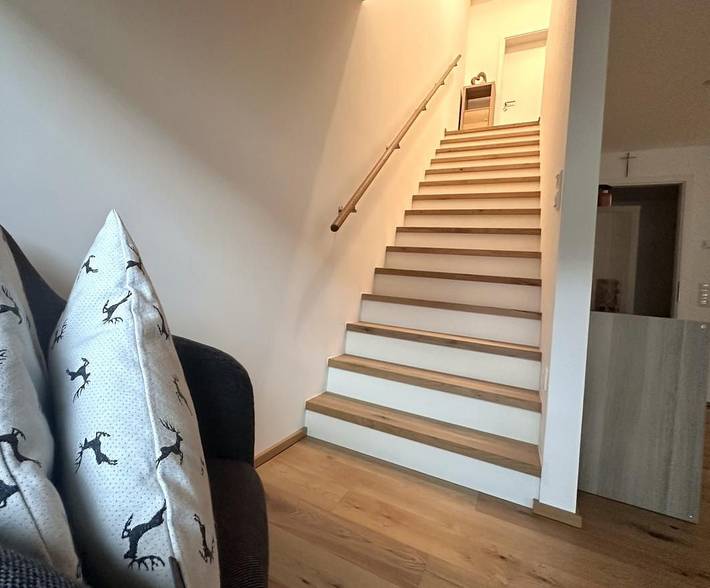 Ganze Wohnung, Komfortable Ferienwohnung mit überdachtem Balkon und moderner Ausstattung in Oberstaufen, Bayerisch Schwaben