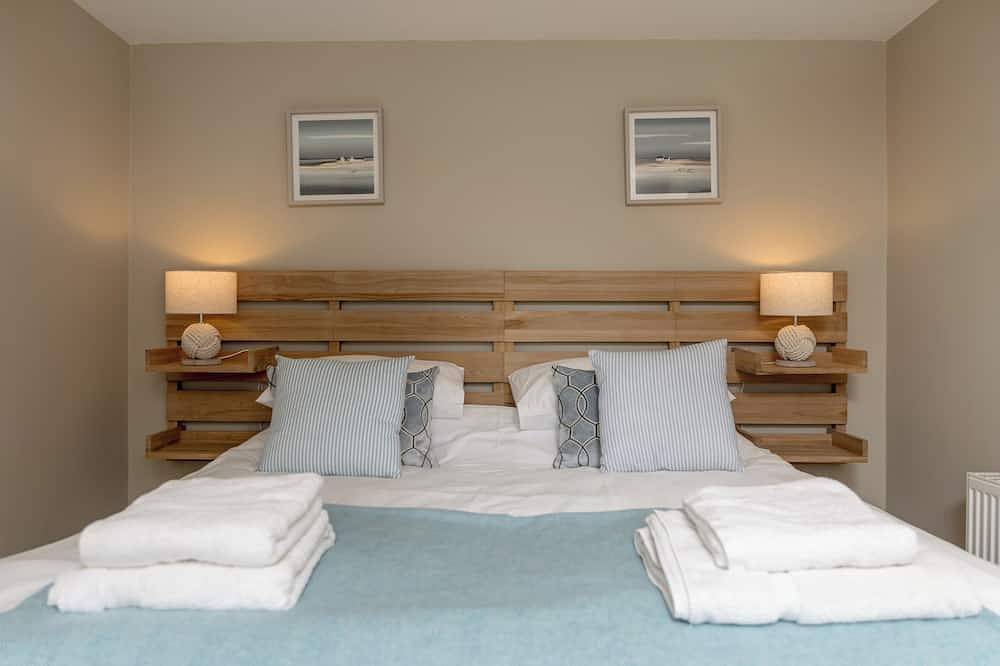An impressive and unique 3-bedroom cottage in a picturesque countryside setting. Sleeps 5. in Edinburgh und Lothian