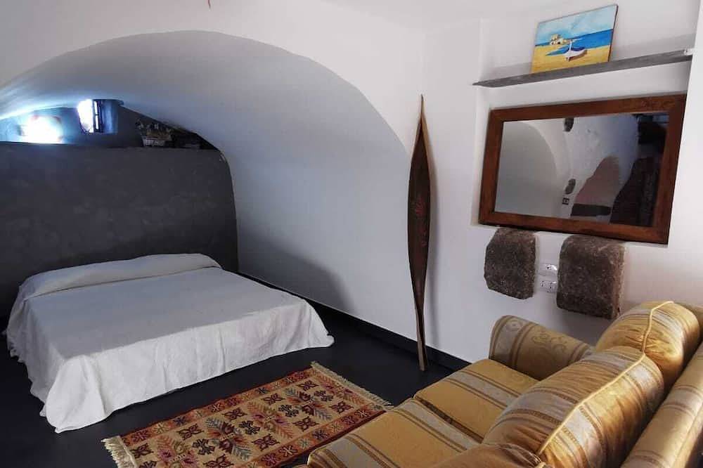 \"Il Palmento\" huis, gerenoveerd op het platteland, tussen Etna Taormina en de zee in Santa Venerina, Etna