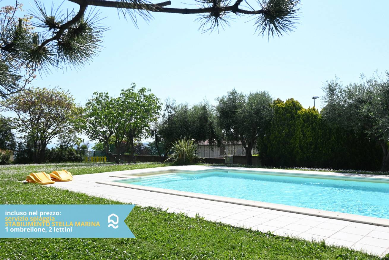 Apartamento entero, Apartamento de vacaciones para 5 personas con jardín in Sirolo, Riviera del Conero
