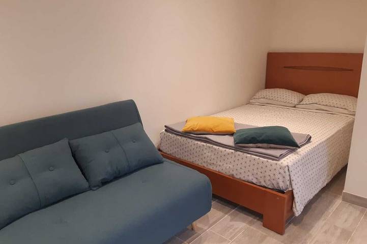 Gîte pour 3 personnes, avec terrasse et jardin à Dagneux - 2