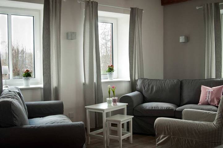 Ferienwohnung für 6 Personen, mit Garten und Terrasse sowie Sauna in Esgrus