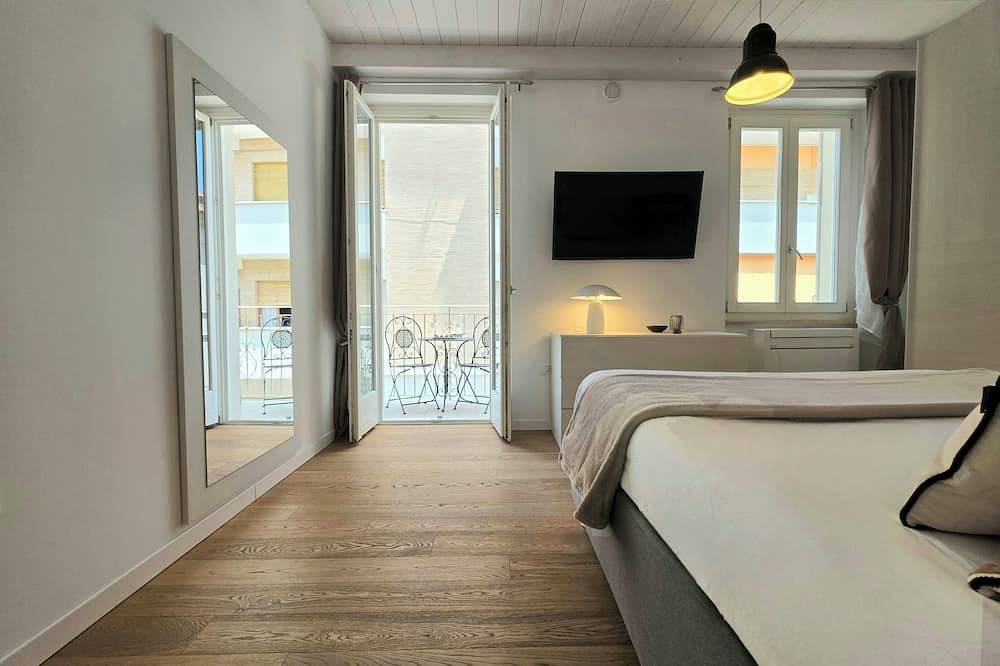 Entire apartment, Palazzo Galileo, your seaside home, refined and welcoming like your home in San Benedetto del Tronto, Riviera delle Palme