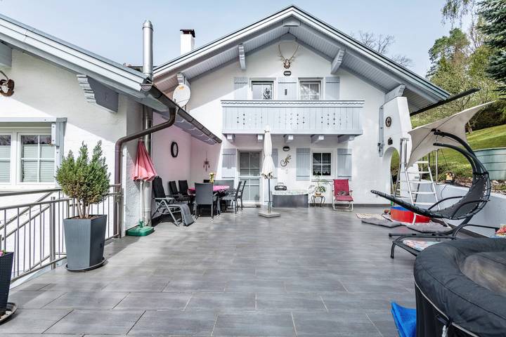 Appartement entier, Appartement 'Ferienwohnung Plötz' avec jardin partagé, balcon et Wi-Fi in Bad Kötzting, Bavière Orientale