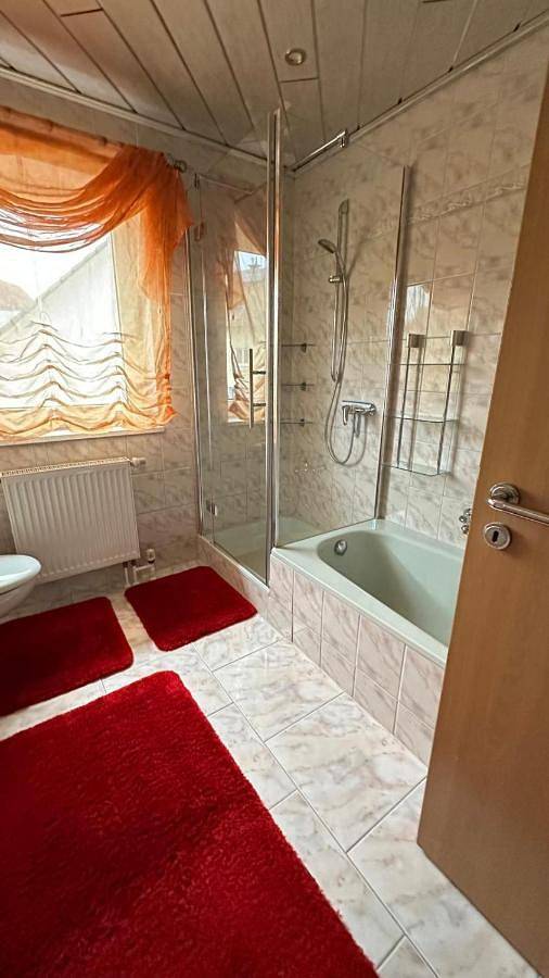 Ferienwohnung für 4 Personen, mit Balkon und Terrasse sowie Ausblick in Ansbach - 3