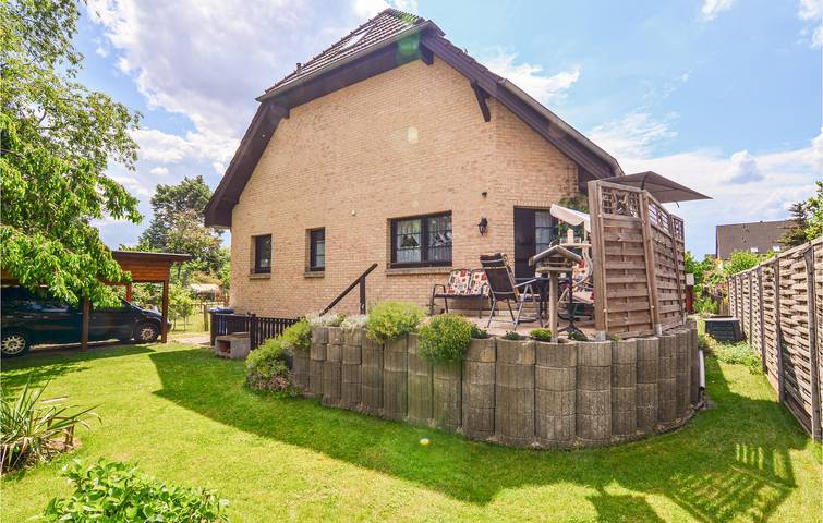 Ferieleilighet for 4 personer, med Terrasse og Hage i Berlin