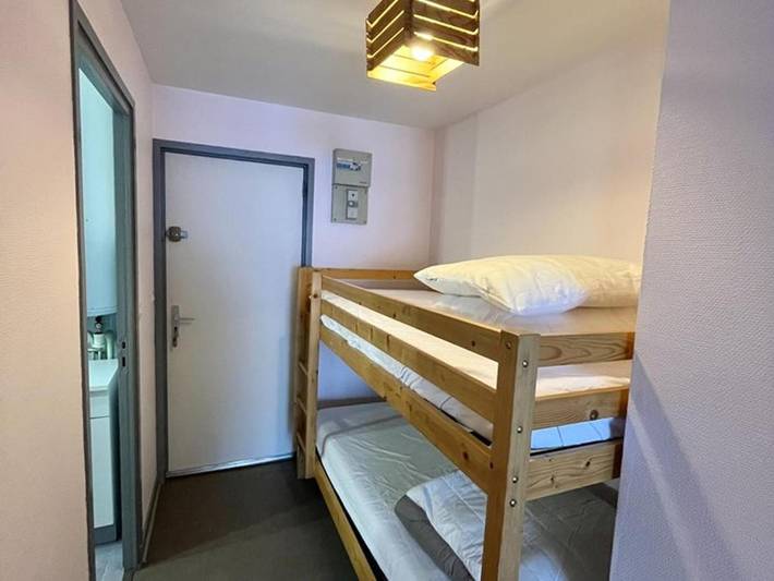 Gîte pour 4 personnes, avec balcon dans Station du Lioran - 2