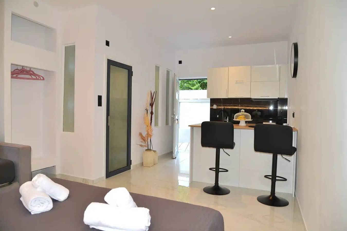 Entire apartment, Doliva Studio 6 Apartment in Agios Gordios, Corfu
