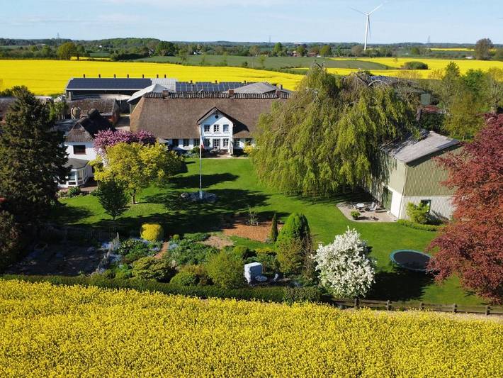 Bauernhof für 4 Personen, mit Balkon/Terrasse und Terrasse sowie Garten in Sörup