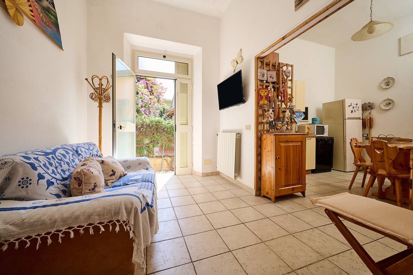 Entire apartment, Apartment 'A Casa Di Ilde' with Wi-Fi in Follonica, Etruscan Coast