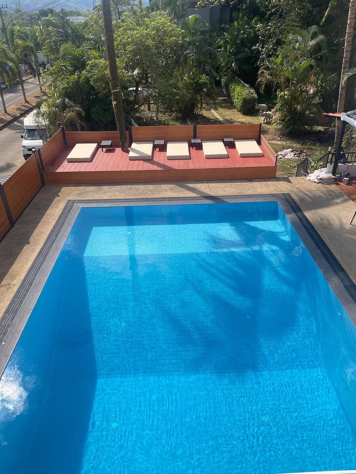 Appartement entier, Suite B Khaolak Loft avec 2 lits king size et 1 salle de bain à l'hôtel Kokotel Montana in Khao Lak