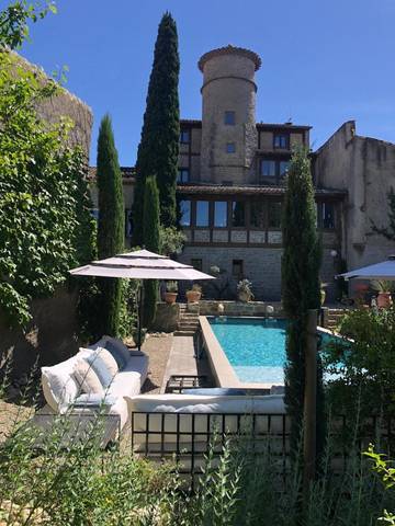 Villa pour 12 personnes, avec piscine et jardin ainsi que bassin pour enfant et vue à Carcassonne