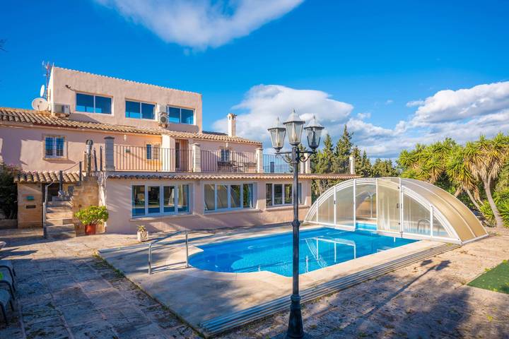 Villa für 9 Personen, mit Terrasse in Ses Salines