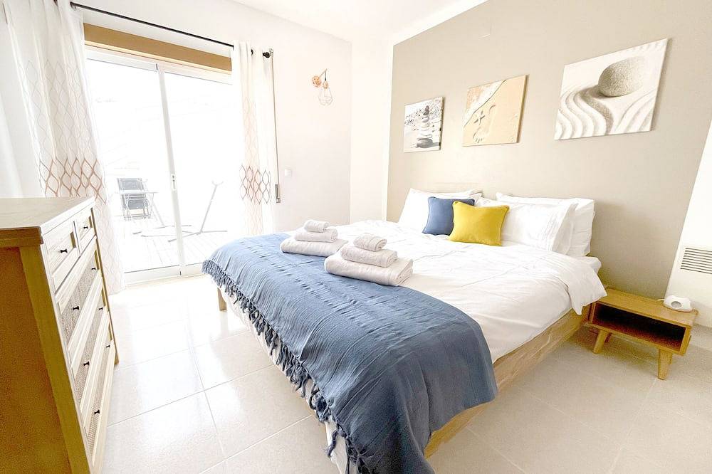 Quiet retreat with pool and panoramic views - the Hideaway in Salir do Porto, Tornada e Salir do Porto