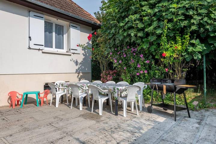 Location de vacances pour 10 personnes, avec jardin et vue à IFS - 2